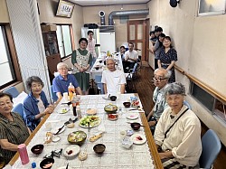 昼食後の集合写真